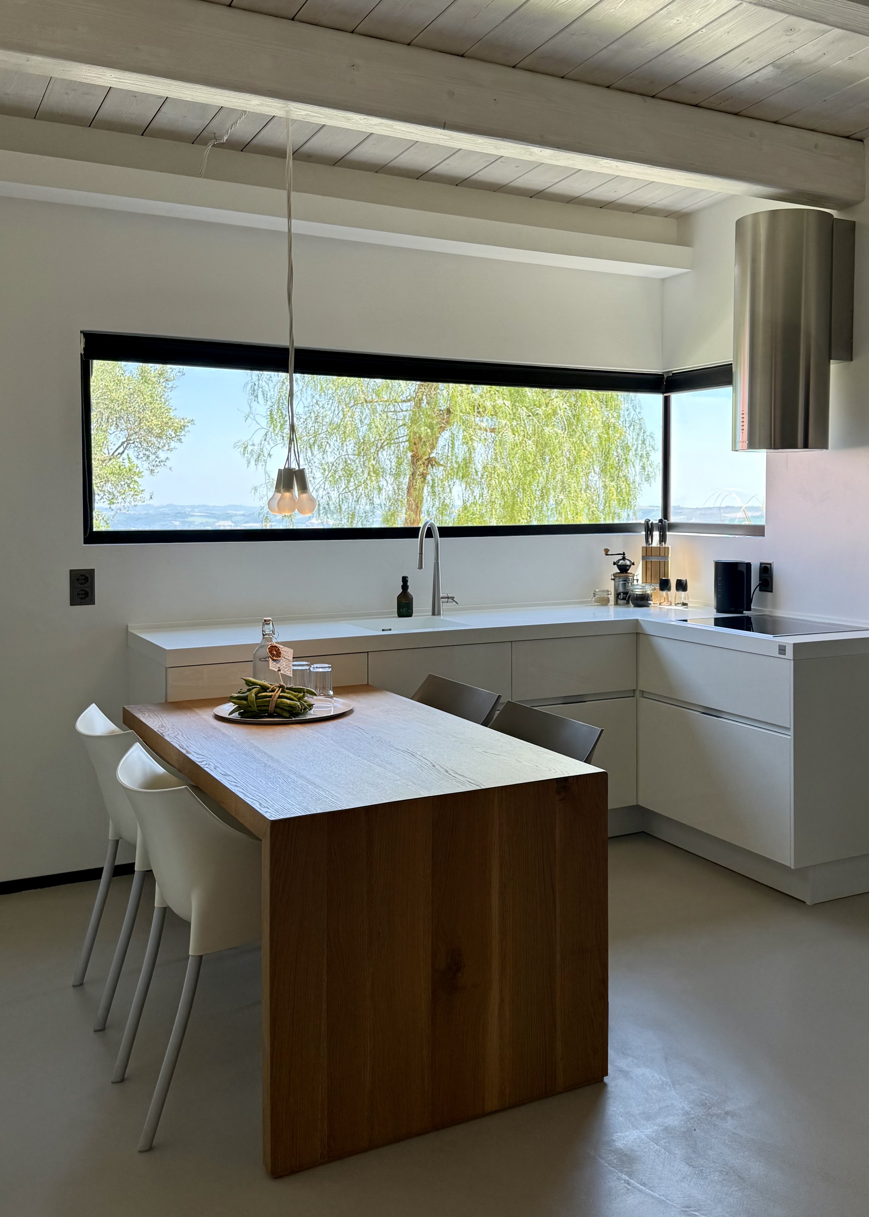 Suite — Impression